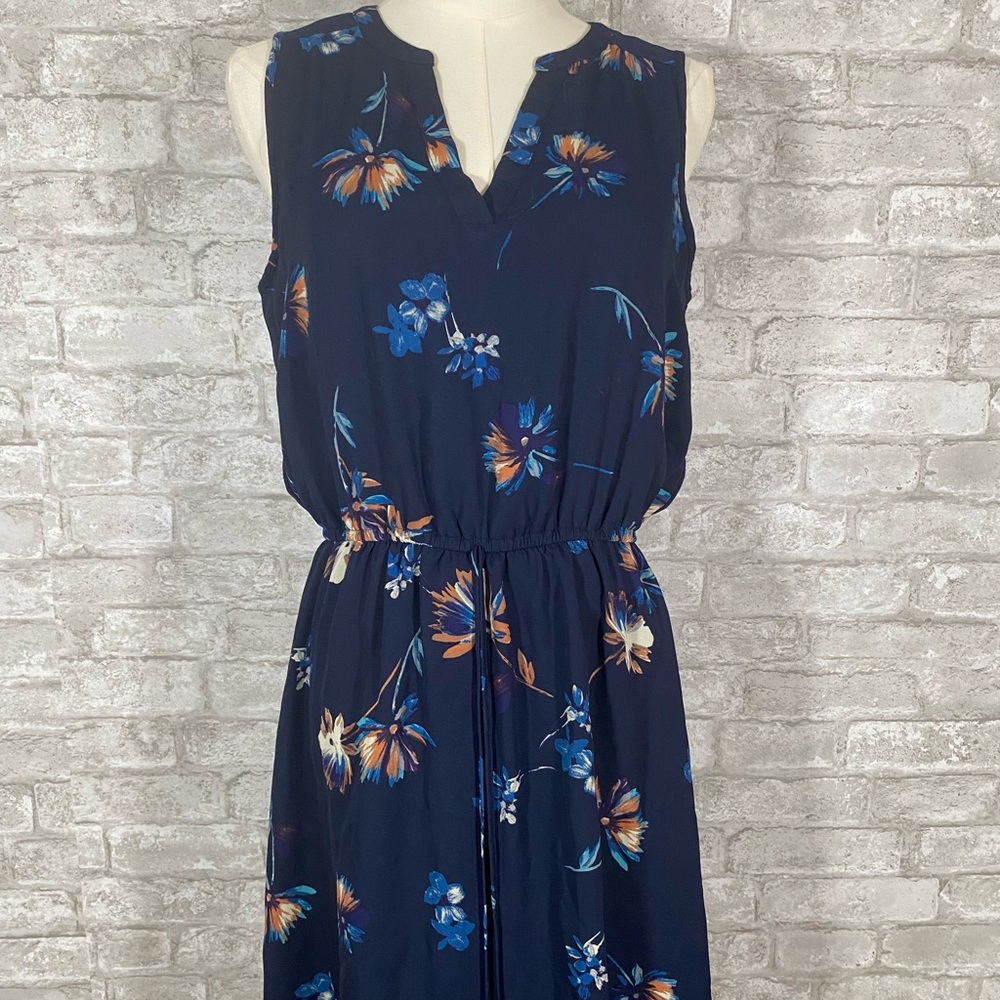 Navy Floral Print Drawstring Waist V-Neck Dress sleeveless women’s size medium‎